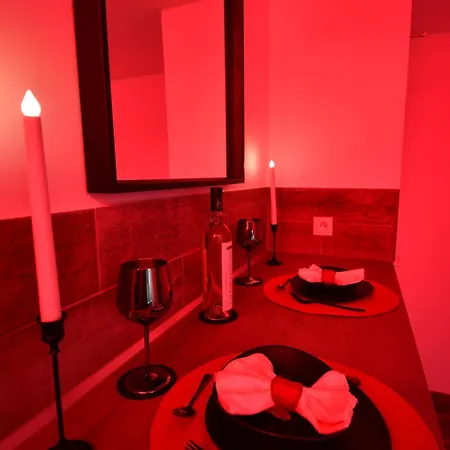 L'arena - Room, Jacuzzi Apartment