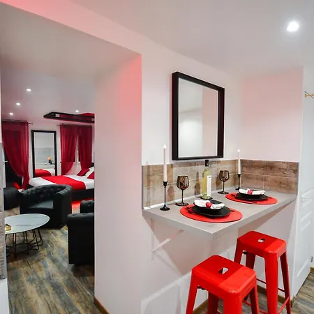 L'arena - Room, Jacuzzi Apartment *