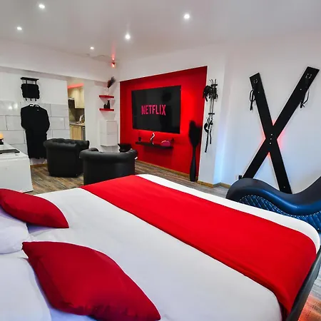 L'arena - Room, Jacuzzi * La Seyne-sur-Mer