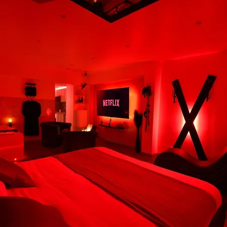 L'arena - Room, Jacuzzi Apartment *